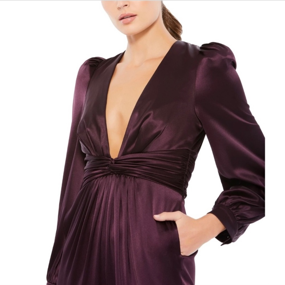 MAC DUGGAL Plunge Neck Long Sleeve Satin Jumpsuit in Plum Size US 10